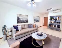 Waterfront Waves (D16), Condominium #453082431